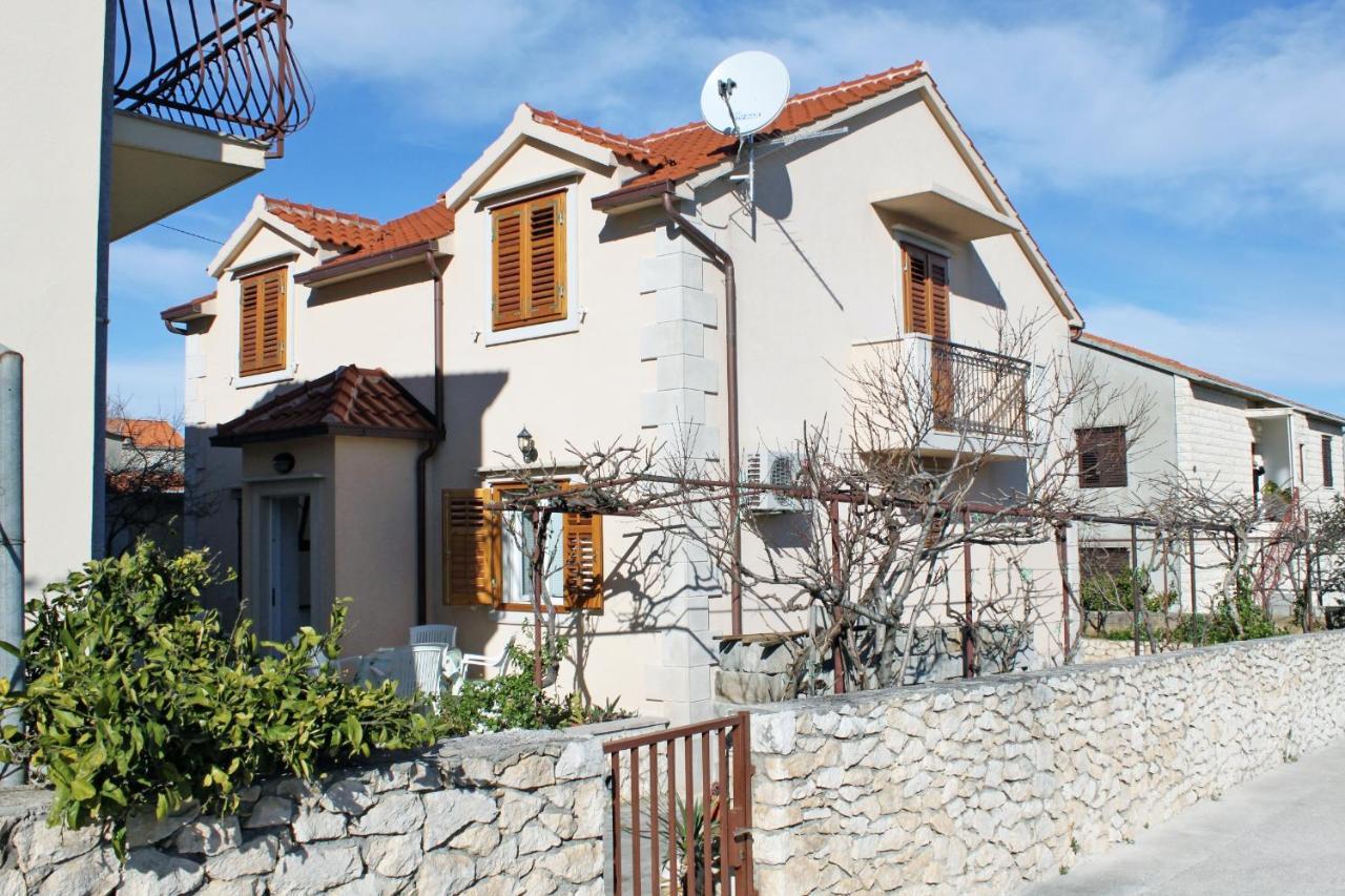 Apartments With A Parking Space Supetar, Brac - 6037 ภายนอก รูปภาพ