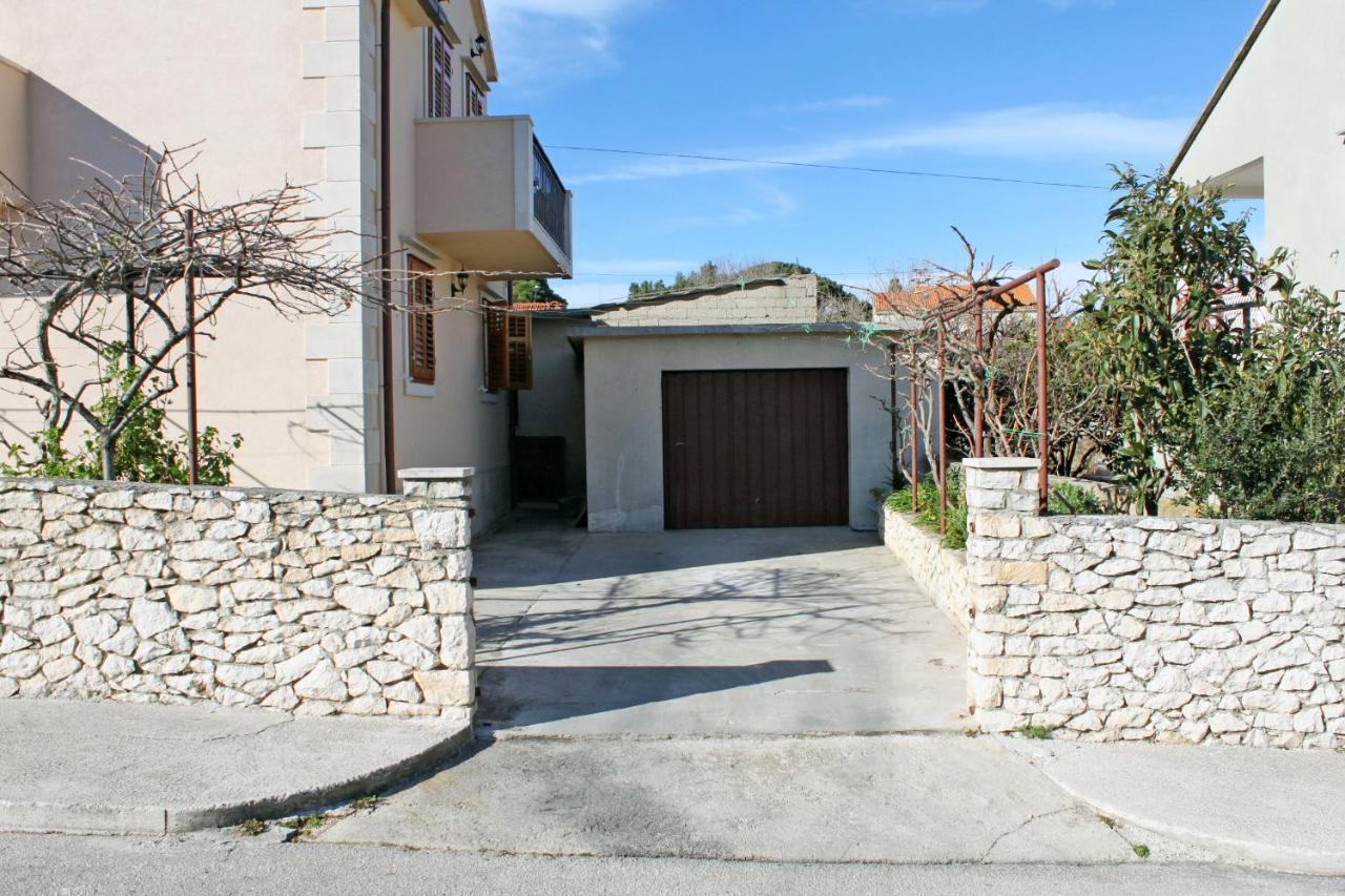 Apartments With A Parking Space Supetar, Brac - 6037 ภายนอก รูปภาพ
