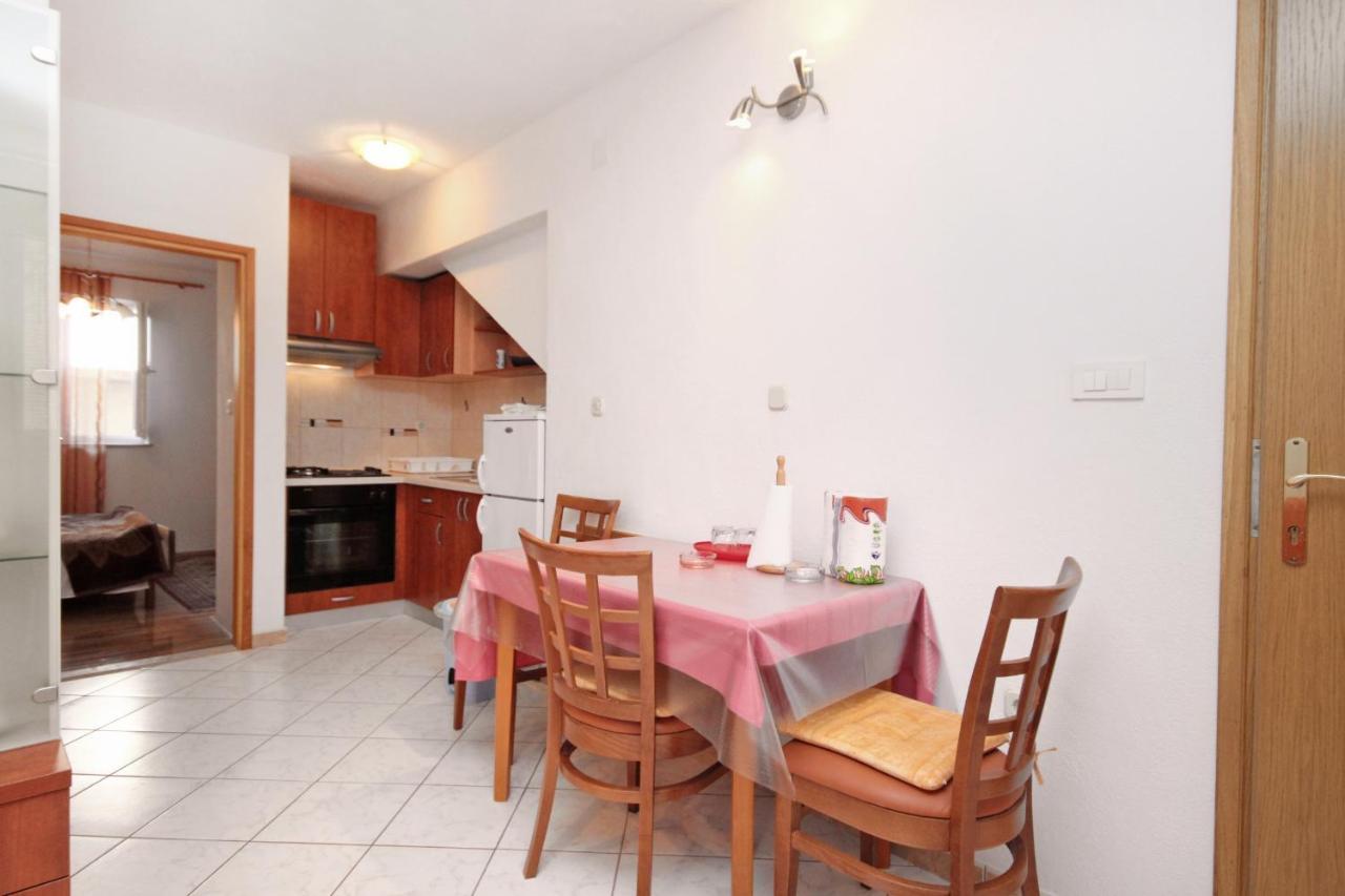 Apartments With A Parking Space Supetar, Brac - 6037 ภายนอก รูปภาพ
