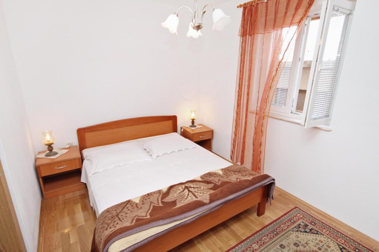 Apartments With A Parking Space Supetar, Brac - 6037 ภายนอก รูปภาพ