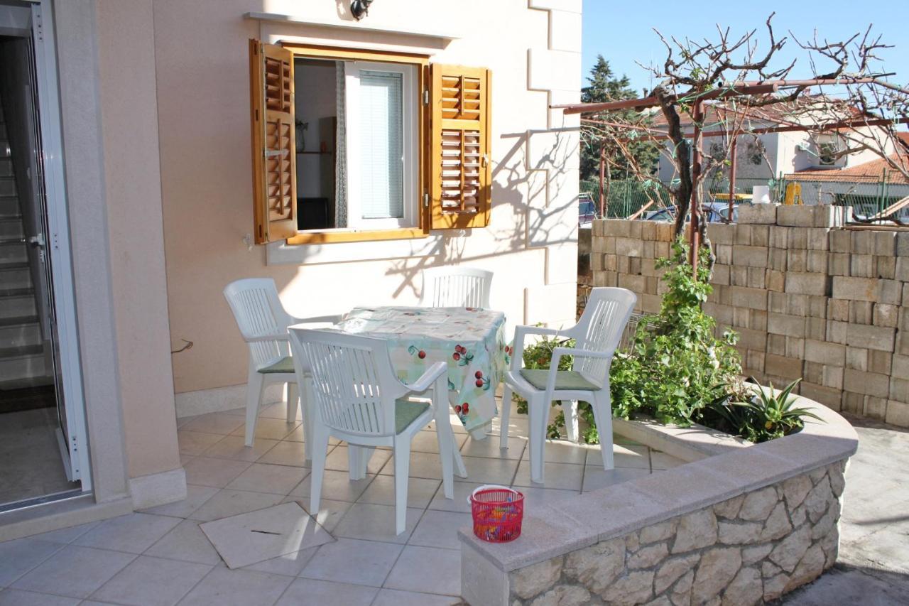 Apartments With A Parking Space Supetar, Brac - 6037 ภายนอก รูปภาพ